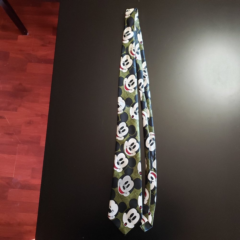 Disney Mickey Mouse Tie